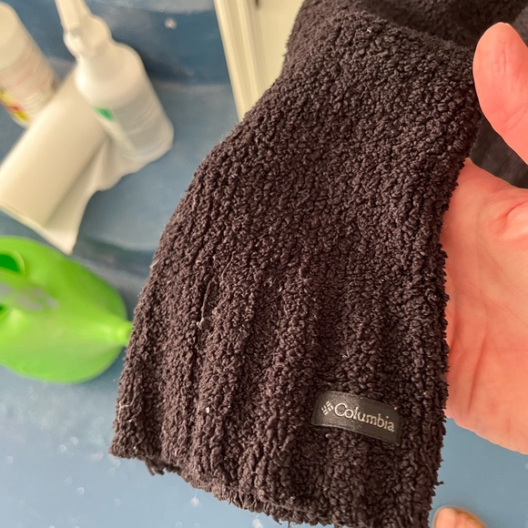 Columbia Black Soft Sherpa Turtleneck size Medium - Picture 6 of 7